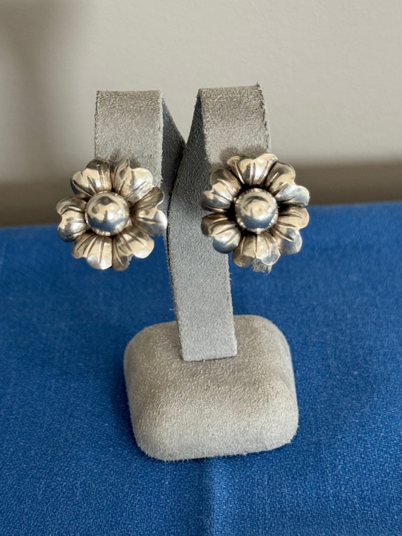 Vintage Silver Mexico Flower Screw Back Earrings