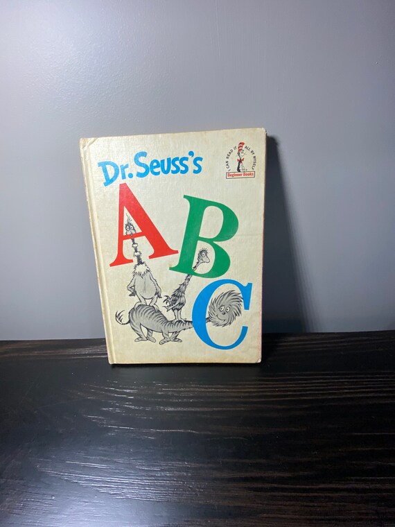 Dr. Seuss's ABC: An Amazing Alphabet Book! [Book]