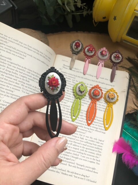 ARFUKA Marcapáginas De Metal Con Forma De Corazón, Marcadores De Libros De Lectura, Regalos Para Mujeres