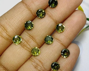 Green Zircon Gemstone Round Shape Zircon Faceted Cabochon Loose Stone For Jewelry Making