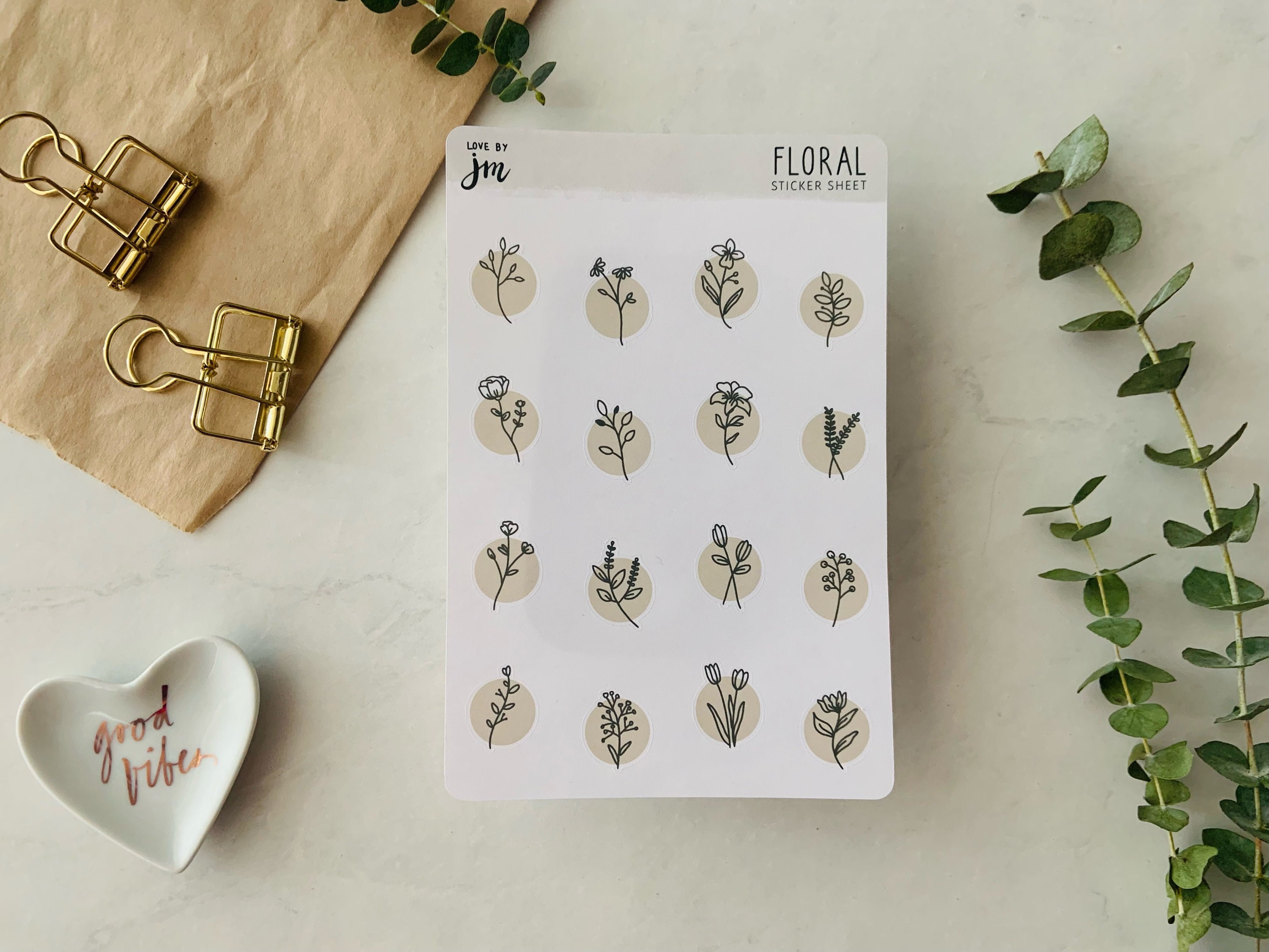 Mini Flowers Sticker Book - Aesthetic Stickers for Scrapbooking &  Bullet Journaling