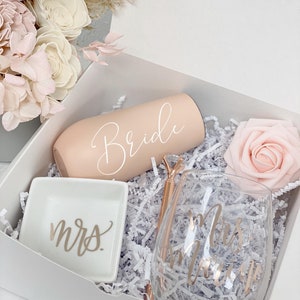 Caja de regalo para novia, regalo de compromiso, copa de vino nupcial personalizada, copa de champán, plato para anillos, plato para baratijas de novia, boda, futura esposa