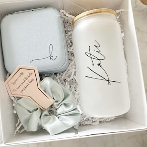 Bridesmaid proposal gift box personalized frosted can glass travel jewelry box maid of honor bridal party flower girl wedding gift scrunchie