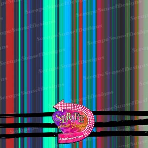 Op de afbeelding: Een kleurrijk naadloos patroon met verticale strepen in rood, groen, blauw en paars. Het ontwerp bevat een roze pijl-vormig bord met de tekst "Serape Sunset Designs" en "Seamless Pattern".