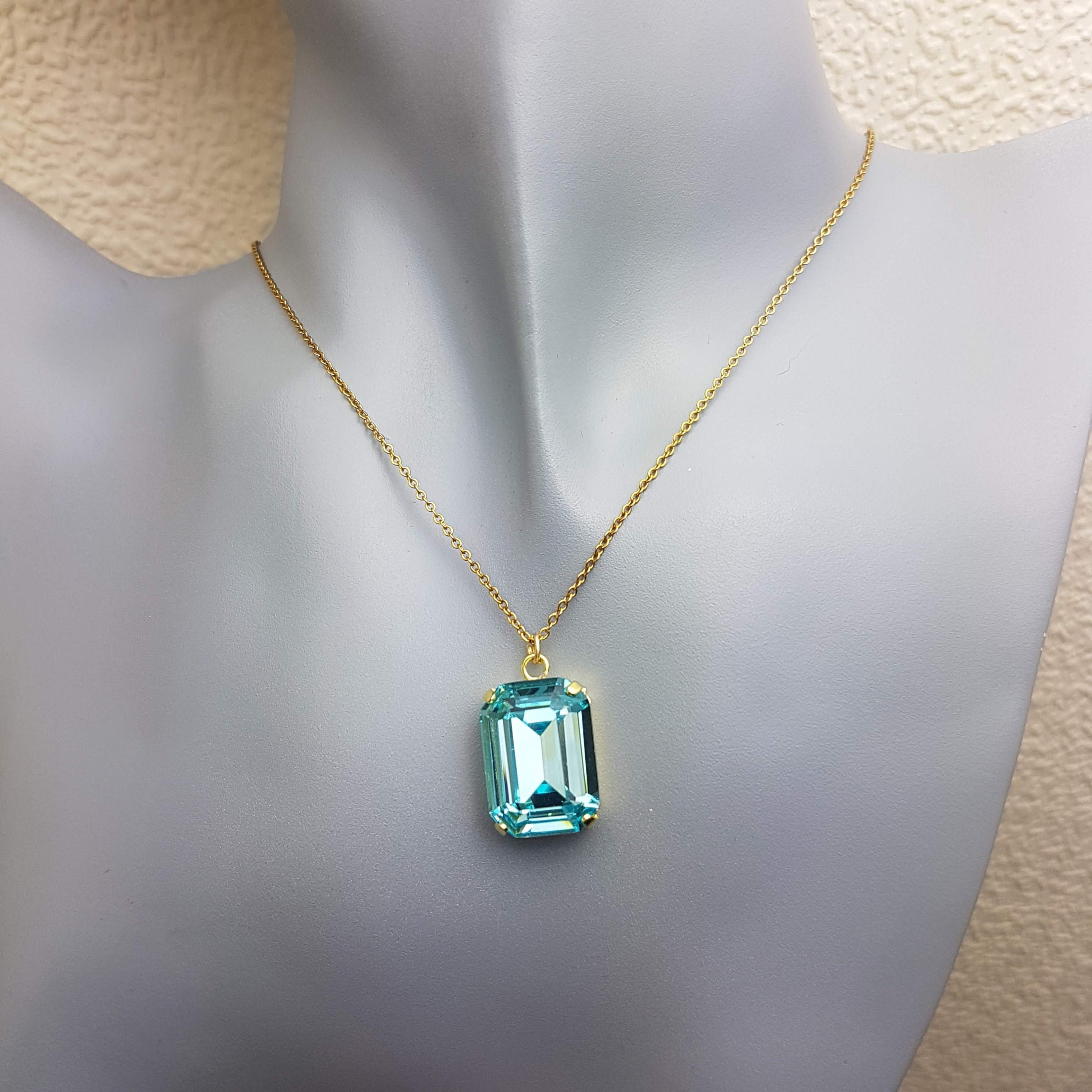 Aquamarine Swarovski Necklace Gold 