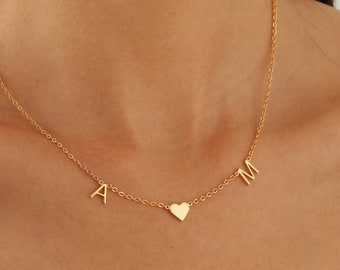 Collana con iniziale personalizzata / Collana con iniziale personalizzata con nome e icone speciali / Collane con iniziali pendenti a forma di cuore e farfalla personalizzate
