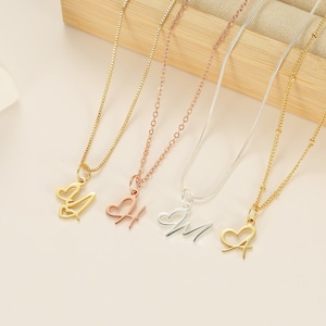 Collar con inicial de corazón personalizado, gargantilla con colgante de amor con letra personalizada, regalo de joyería personalizado para ella