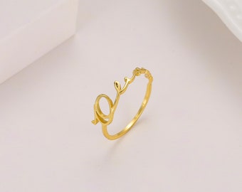 Anello con nome personalizzato delicato, regalo personalizzato con nome minimalista per le donne, carattere sottile che scrive l'anello del nome della lettera iniziale per le donne