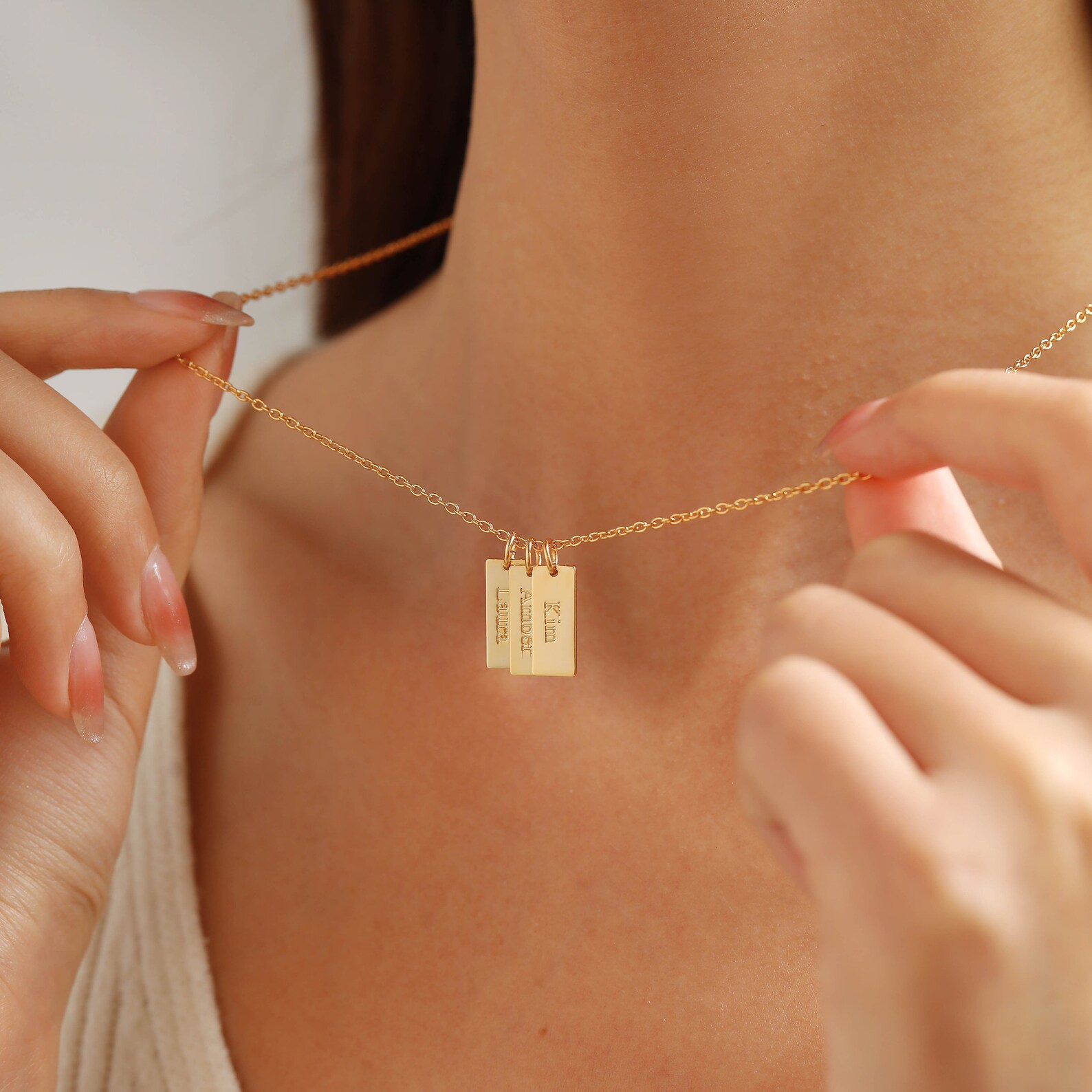 Family Kids Name Tag Necklace, Custom Dainty Engraved Nameplate ...