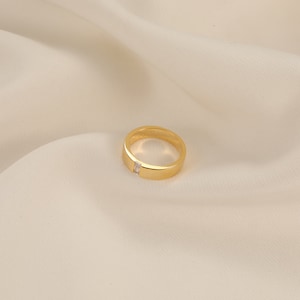 Brede band stokbrood geboortesteen ring, familie geboortesteen, moeder oma ring cadeau, goud zilver moeders geboorte maand gepersonaliseerd cadeau voor haar afbeelding 7