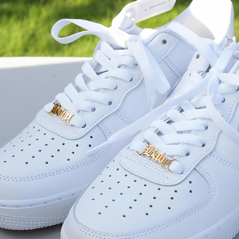 Gepersonaliseerde naam schoen gesp in goud/zilver/rosé goud aangepaste Air Force 1 schoenveter clips charme schoen accessoires, sieraden cadeau voor hem afbeelding 2