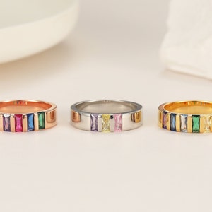 Brede band stokbrood geboortesteen ring, familie geboortesteen, moeder oma ring cadeau, goud zilver moeders geboorte maand gepersonaliseerd cadeau voor haar afbeelding 2