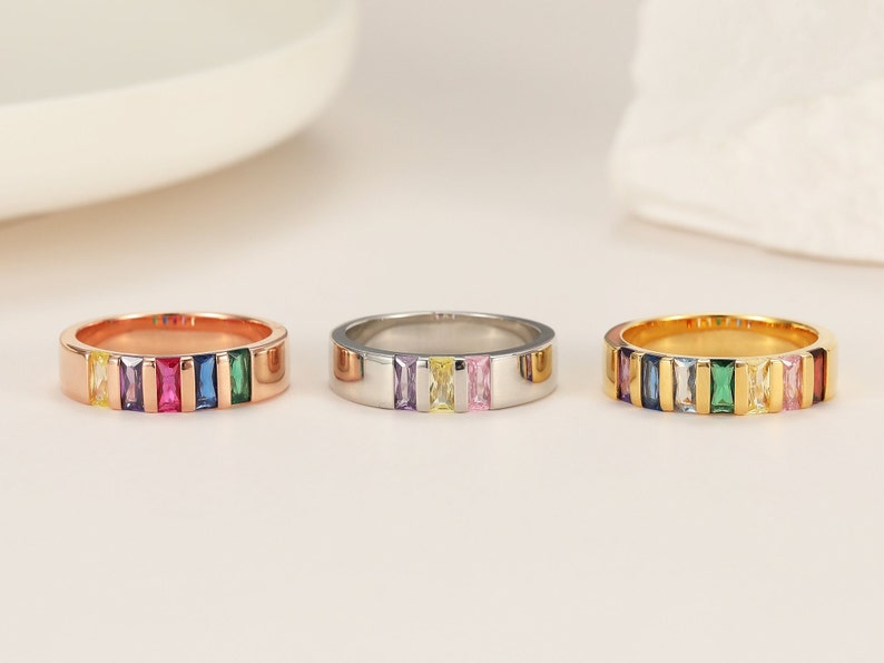 Brede band stokbrood geboortesteen ring, familie geboortesteen, moeder oma ring cadeau, goud zilver moeders geboorte maand gepersonaliseerd cadeau voor haar afbeelding 2