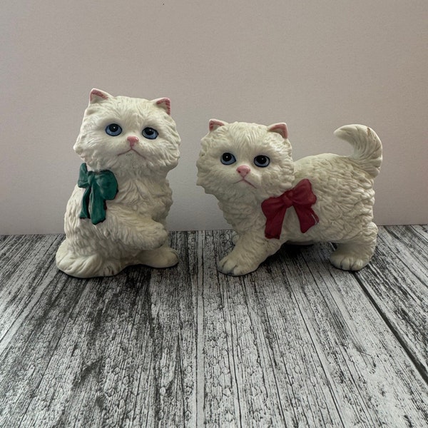 HOMCO Kitten Figurines #1428; Pair; White Kittens with Blue Eyes and Bows.  NOTE: Some features have been repainted.