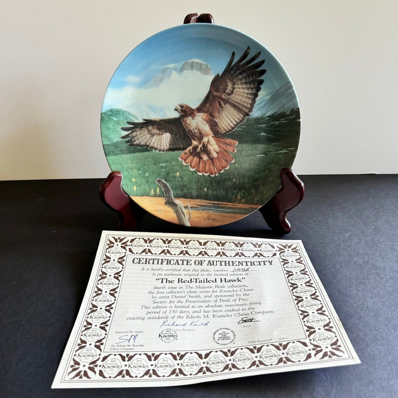 Hawk Plate The Red-tailed Hawk Plate by Daniel Smith; Fourth Issue in the Majestic ...