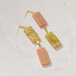 Sucre V2 Acrylic Statement Dangling Earrings, Geometric Resin Beads, Minimalist 14K Gold Plated Jewelry image 3