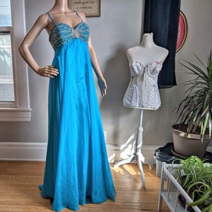 Vestido largo estilo sirena con lentejuelas y cuentas de Dave & Johnny, estilo vintage Y2K, talla 15