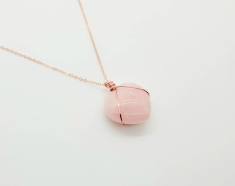 Rose Quartz Crystal Heart Necklace with 14K Rose Gold | Promotes self-love, friendship and feelings of peace | Dispels negative vibes