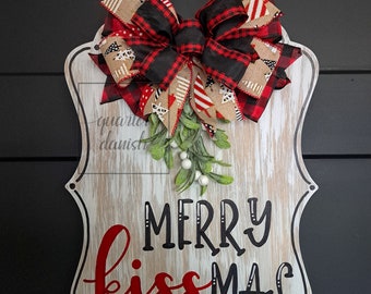 Christmas Door Sign, Merry Christmas Decor, Christmas Door Hanger, Mistletoe Sign, Mistletoe Decor, Mistletoe Wreath Sign