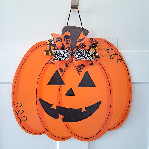 pumpkin door hanger, halloween pumpkin decor, fall pumpkin wreath for front door, pumpkin door sign, pumpkin door decor, fall door sign