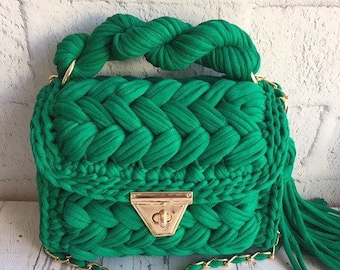 Sac à bandoulière au crochet fait main : sac à main tissé en laine de t-shirt