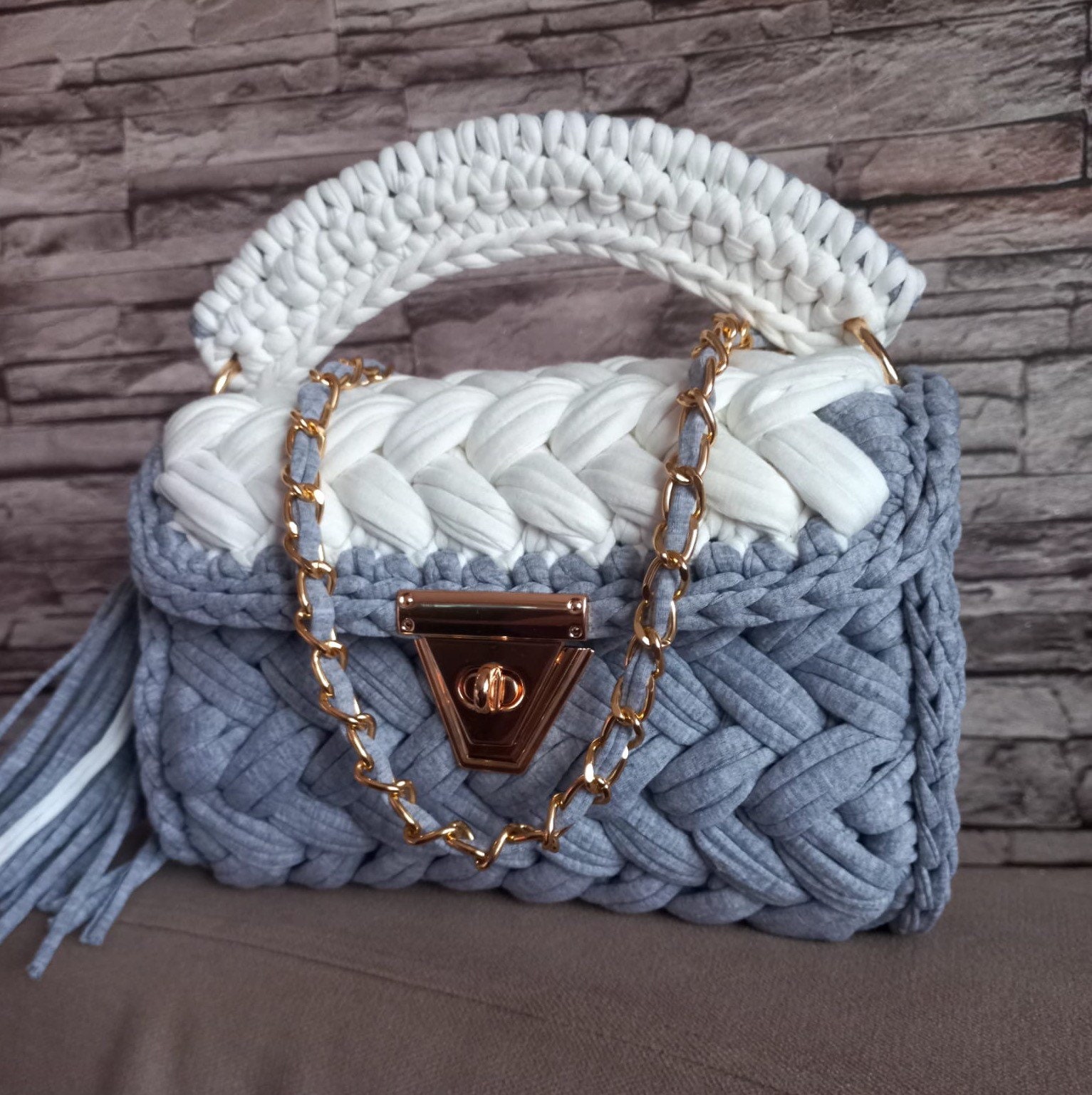 ハンドバッグ 8 by YOOX RECYCLED POLYESTER PYRAMID KNIT HANDBAG 8 By YOOX RECYCLED POLYESTER PYRAMID KNIT HANDBAG | Black