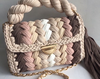 Bolsa de ombro tricotada à mão, bolsa de designer feita com fio de camiseta trançado