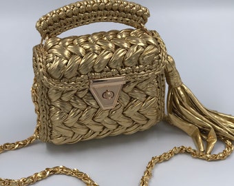Bolsa de crochê dourada metálica feita à mão, bolsa de ombro tricotada