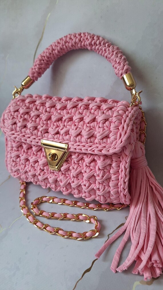 ♥️手編み♥️ハンドメイド♥️ニットバッグ♥️ピンクのバッグ♥️ ピンクバッグ/ハンドメイドバッグ/手編みバッグ/かぎ針編みバッグ