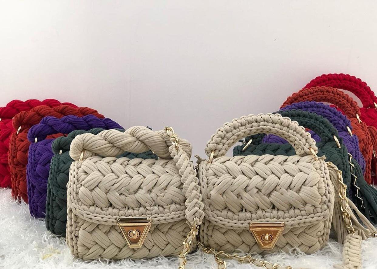 Hande made wool duck shoulder bag crochet niche design tote cute goose wool  woven bag pearl chain cross-body bag