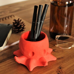 Octopus Pot Storage Pencil/Pen Candle Holder Planter image 1