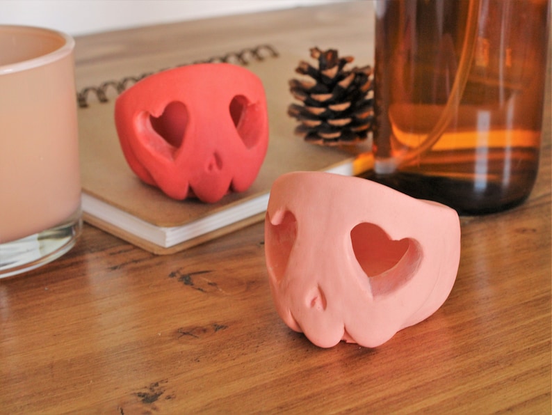 Skull Heart Eyes Candle Holder Tealight Gift Valentines Decoration image 2