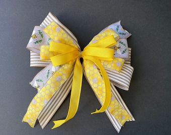 Wreath bow with bees, bee swag ribbon, decorative bow with bees, spring bumble bee lantern bow, yellow summer mailbox bow, large gift bow