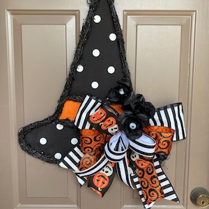 Halloween Witch hat twig door hanger, grapevine spooky wall decor, Halloween witch hat haunted front door decor, halloween party decoration