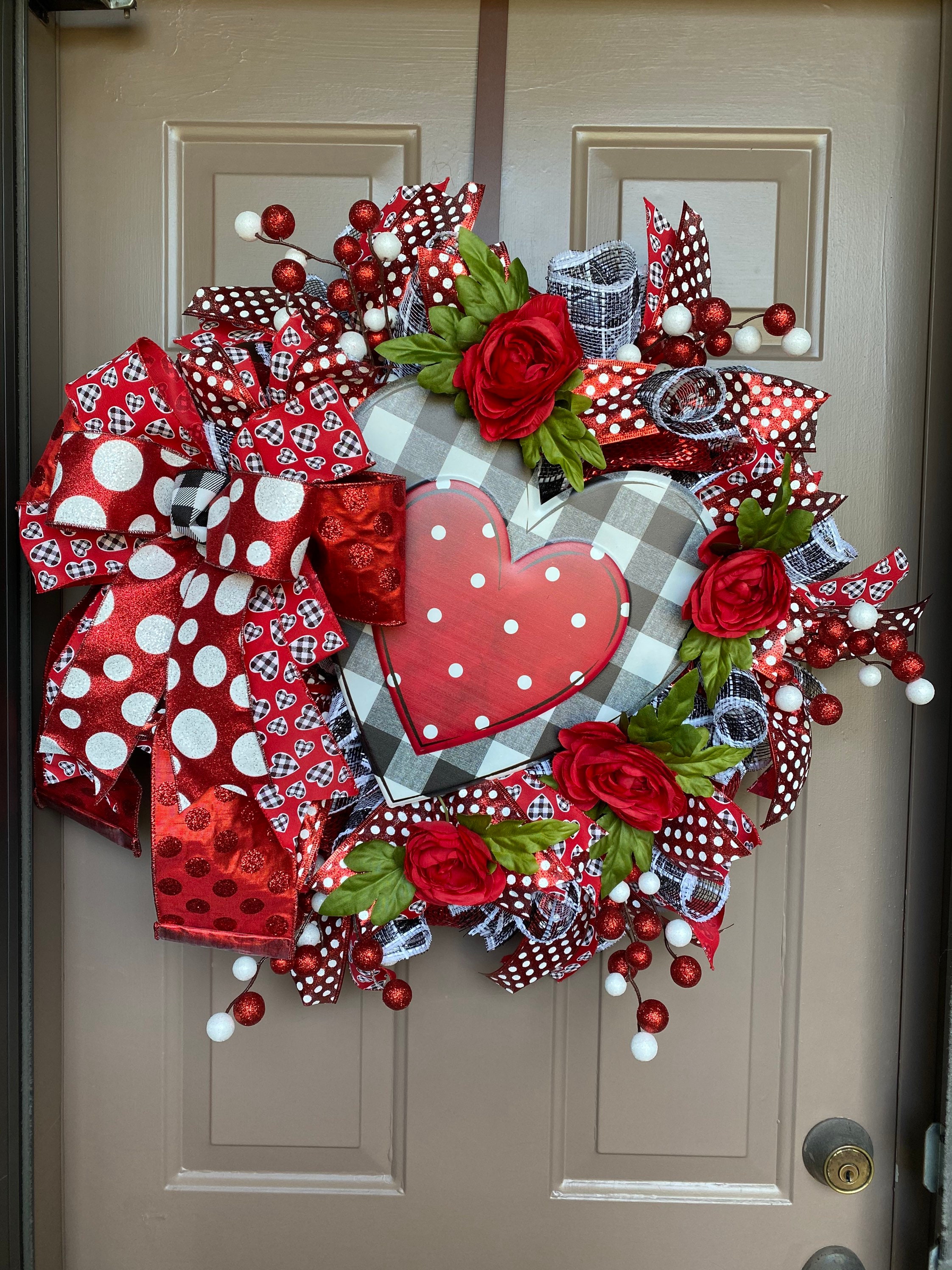 Farmhouse Decor, Heart Wreaths for Front Door, Buffalo Check