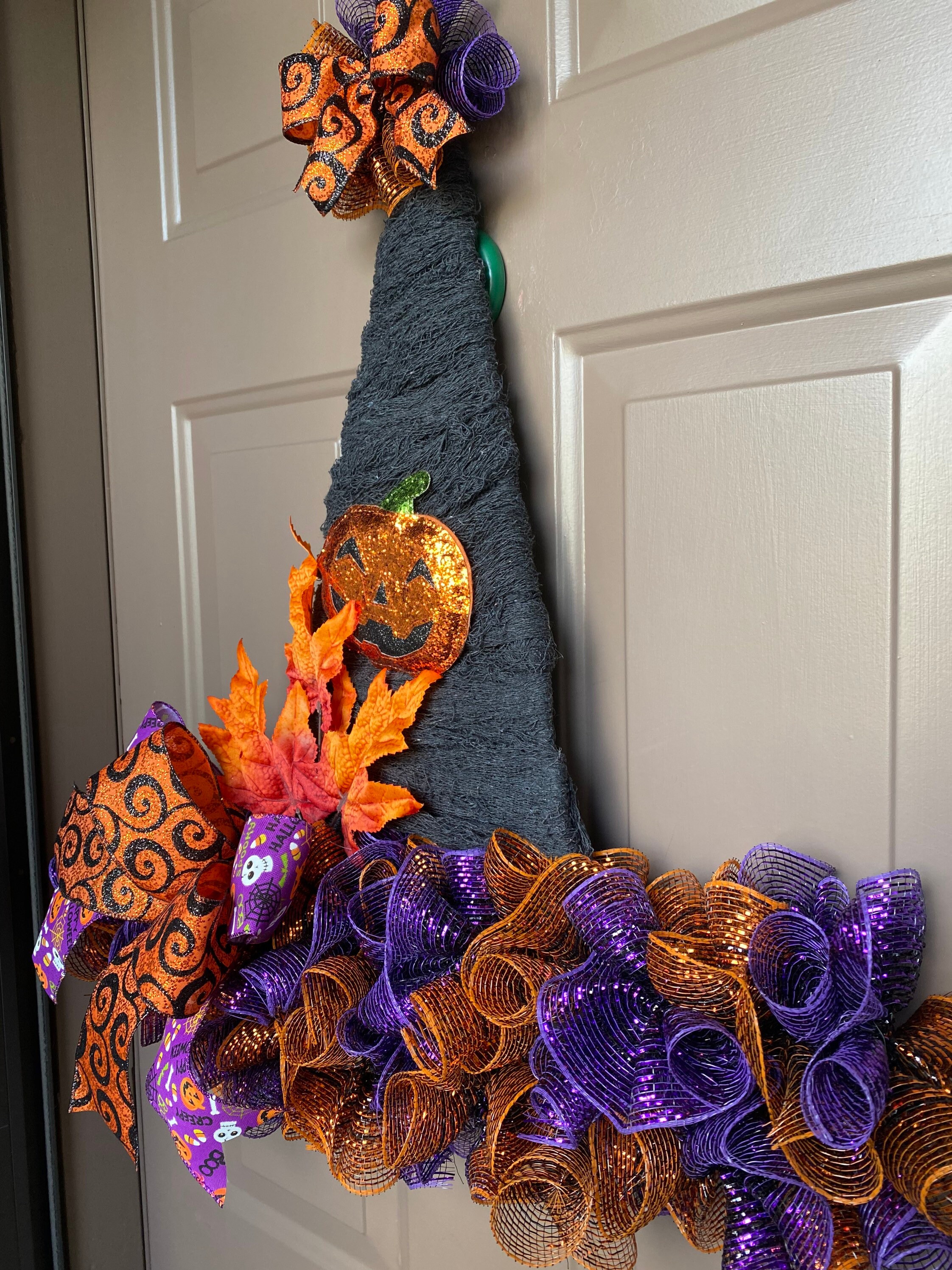 Halloween Wreath, Witch Hat Door Hanger, Deco Mesh Spooky Wall Decor ...