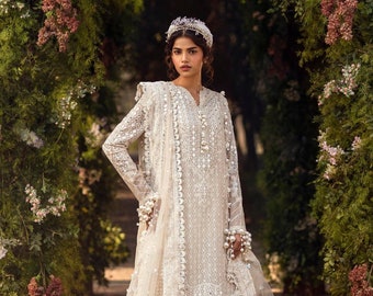 Pakistani dress sana safinaz clearance