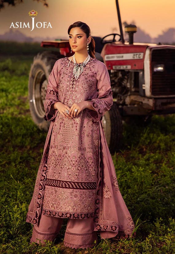 asim jofa pink dress IZEL by Asim Jofa is what a modern-day fairytale looks like. Every piece feels like its made for a woman who owns her presence and walks like a queen!, @asimjofa @iamasimjofa, #AsimJofa