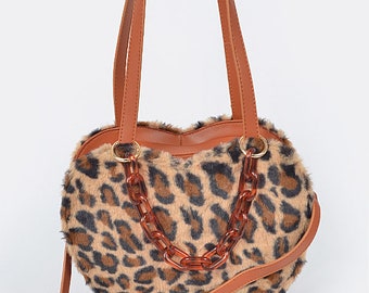 Y2K Leo heart with shoulder strap included