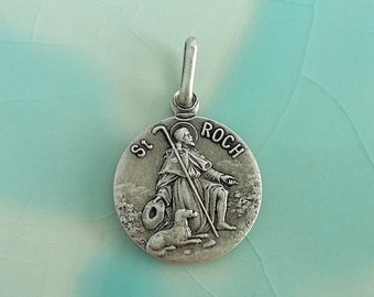 Beautiful Saint ROCH pilgrim religious medal Vintage in metal
