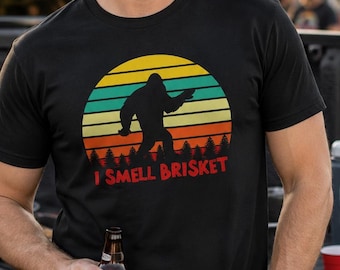 BBQ Brisket Bigfoot T-Shirt: I Smell Brisket, Smoked Beef