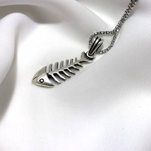 Silver Fishbone Necklace, Dainty Fish Jewelry, Women Fishbone Necklace, Gift for Her, Unisex Necklace, Christmas Gift Necklace