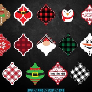 Puede incluir: Una colección de adornos navideños con varios diseños. Incluye un hombre de jengibre, Papá Noel, un pingüino, un muñeco de nieve y patrones de cuadros. Los adornos son rojos, verdes, negros y blancos. El texto "YOUR TEXT HERE" es visible.