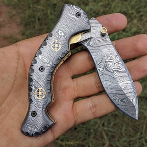 Hand-Forged Damascus Steel Folding Knife with Leather Sheath