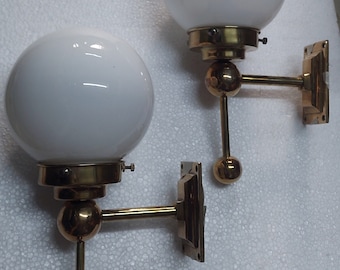 Lot De 2 Appliques Murales Vintage Art Déco En Laiton Et Verre - Luminaires Anciens