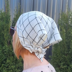 White checked bandana, linen headscarf, triangle head bandana, wide linen headband, summer hair bandana, hair covering