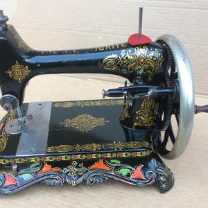 The NY Favorite lockstitch Antique hand crank sewing machine