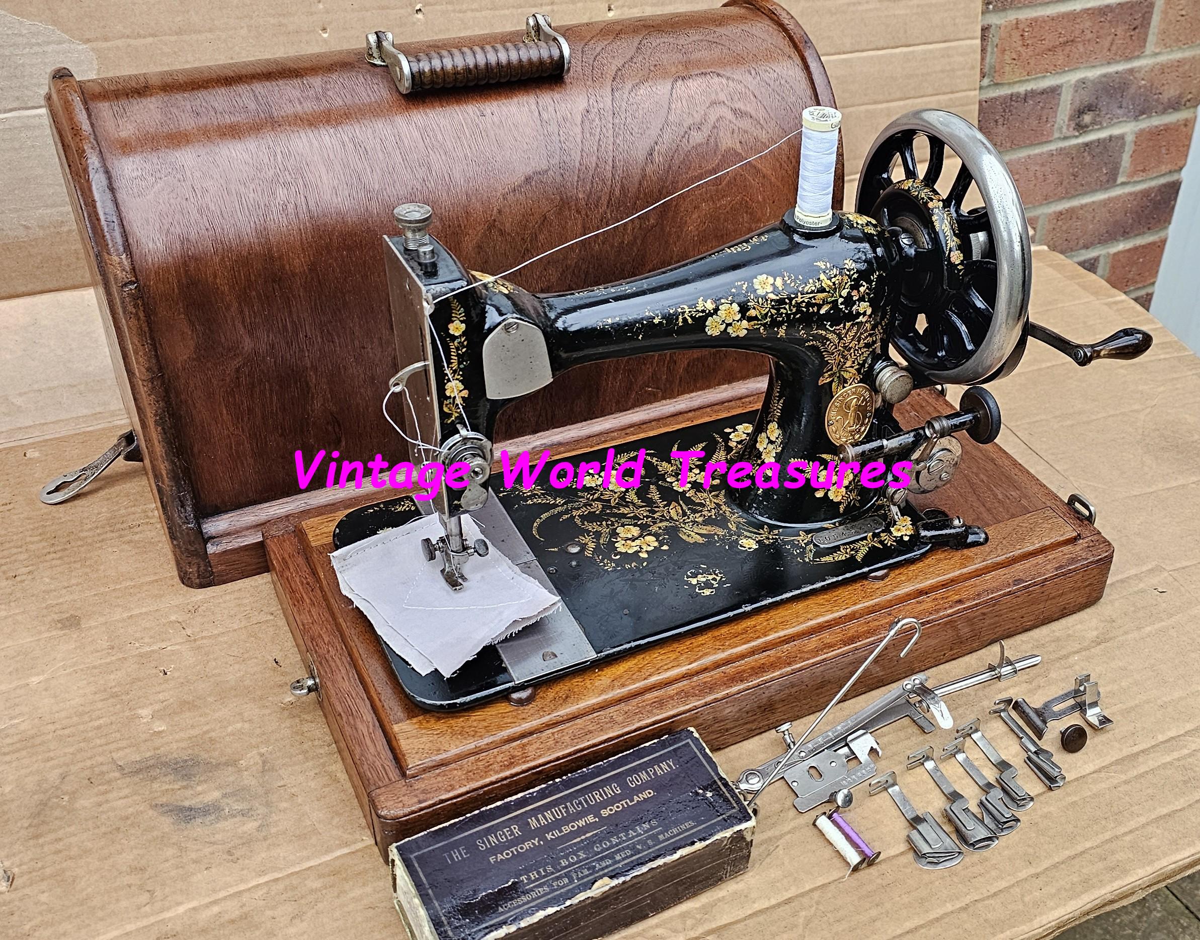 Antique Singer VS3 Hand-crank Sewing Machine With Wild Roses