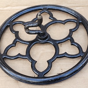 Black Antique Singer Treadle Sewing machine Belt Guide Wheel