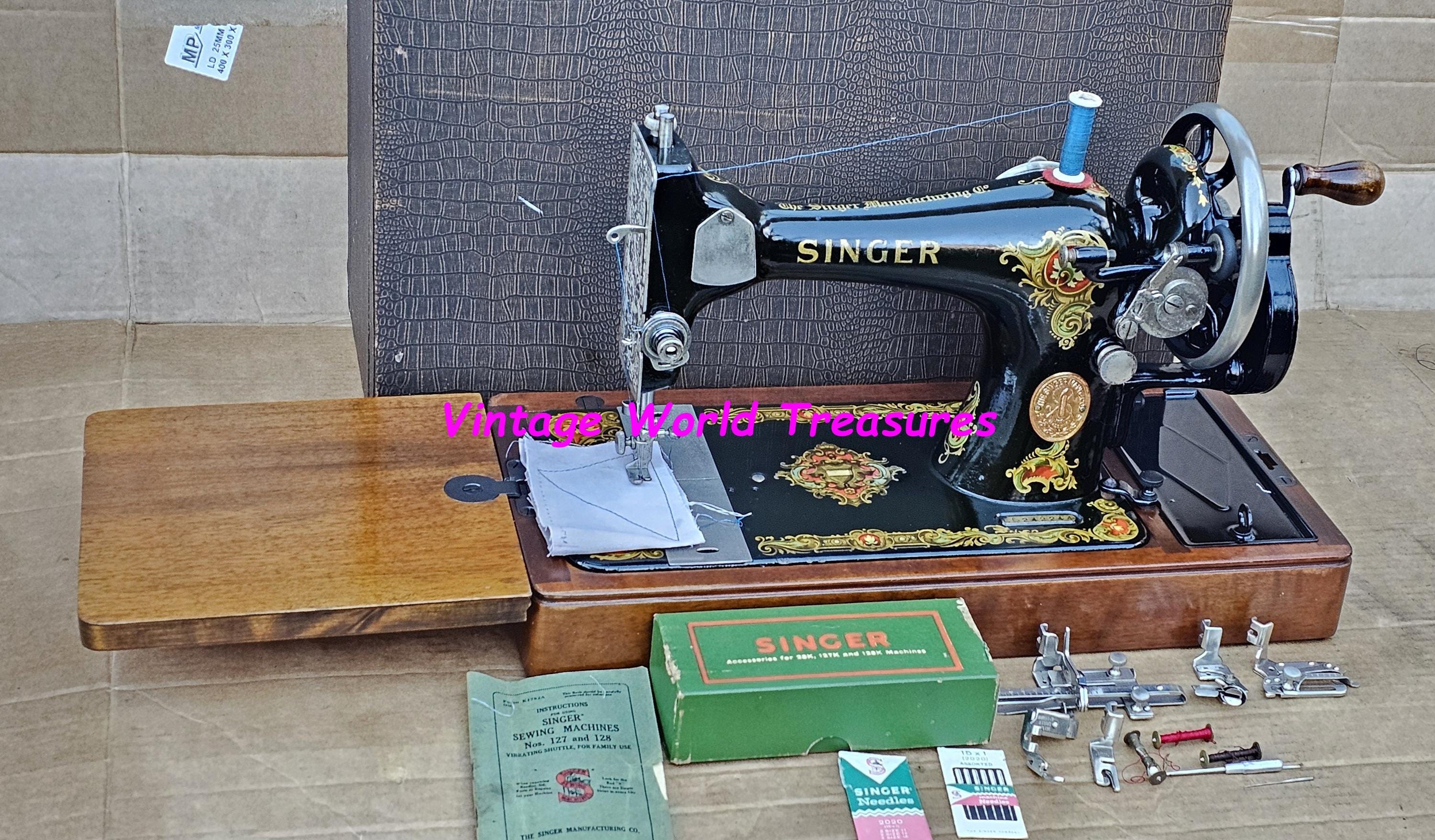 Singer 128K La Vencedora Hand Crank Sewing Machine With